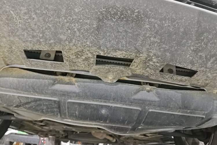 Used Baojun 560 2016 1.8L iAMT Luxury Model Chassis Front