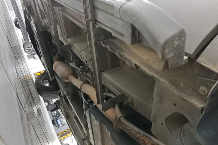 Used Baojun 560 2016 1.8L iAMT Luxury Model Chassis Rear Left