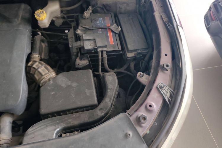 Used Baojun 560 2016 1.8L Manual Luxury Edition Engine Bay Left