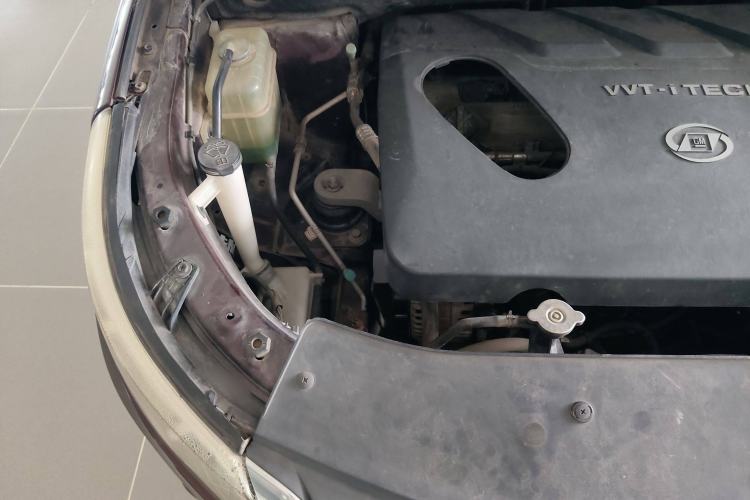 Used Baojun 560 2016 1.8L Manual Luxury Edition Engine Bay Right
