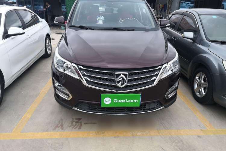 Used Baojun 560 2016 1.5T Manual Luxury Model Front