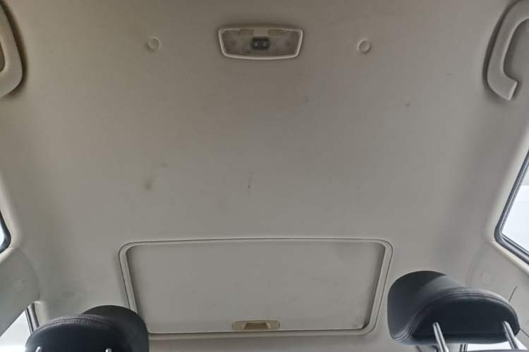 Used Baojun 560 2016 1.8L iAMT Luxury Model Headliner