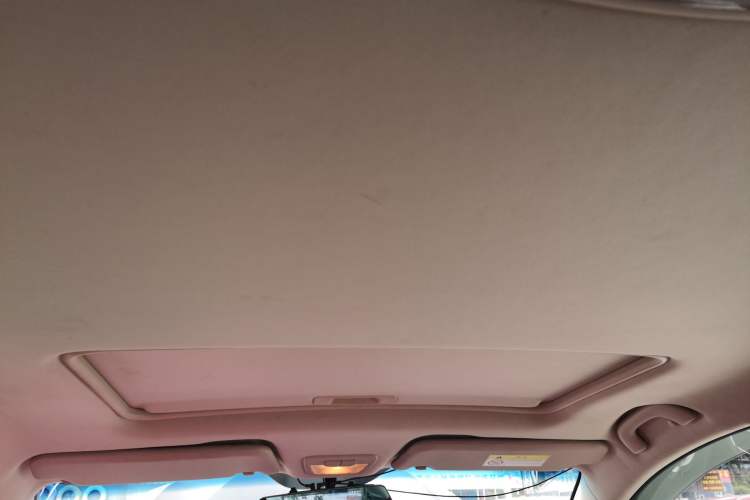 Used Baojun 560 2016 1.5T Manual Luxury Model Headliner