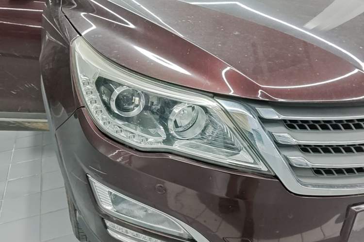 Used Baojun 560 2016 1.8L iAMT Luxury Model Right Front Headlight