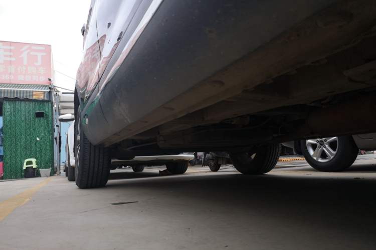Used Baojun 560 2016 1.5T Manual Luxury Model Right Side Sill