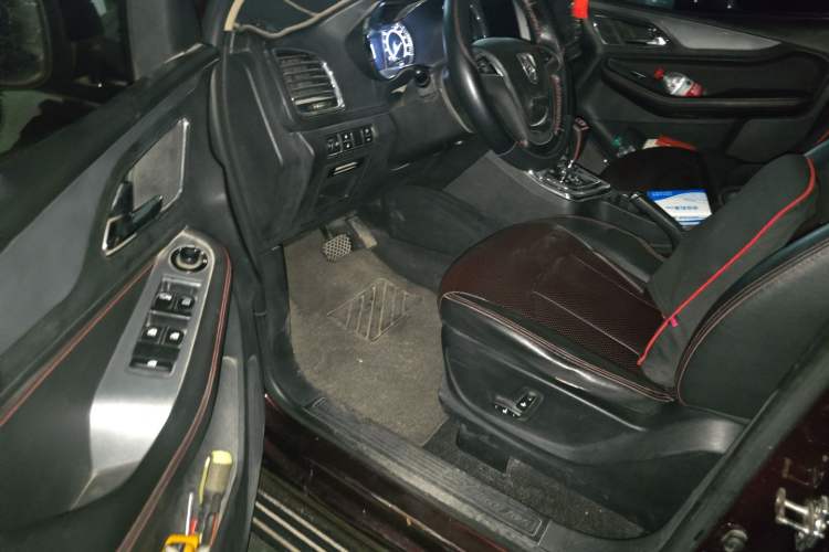 Used Baojun 560 2016 1.8L iAMT Luxury Model Driver Seat