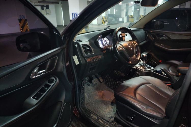 Used Baojun 560 2016 1.8L iAMT Luxury Model Driver Seat