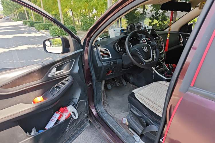 Used Baojun 560 2016 1.8L Manual Value Edition Driver Seat