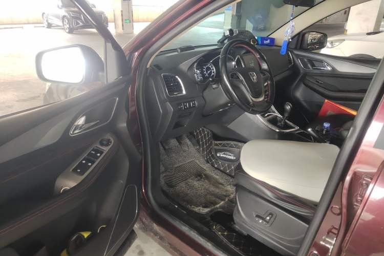 Used Baojun 560 2016 1.8L Manual Luxury Edition Driver Seat