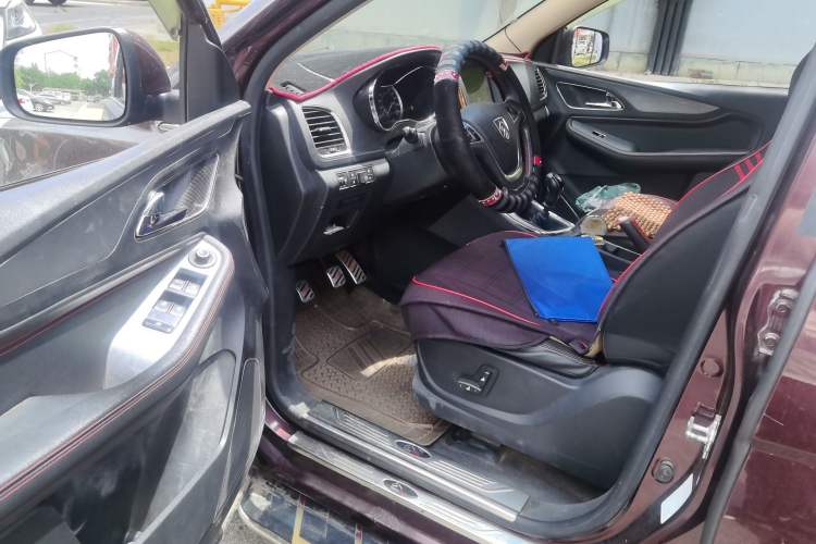 Used Baojun 560 2016 1.8L Manual Luxury Edition Driver Seat
