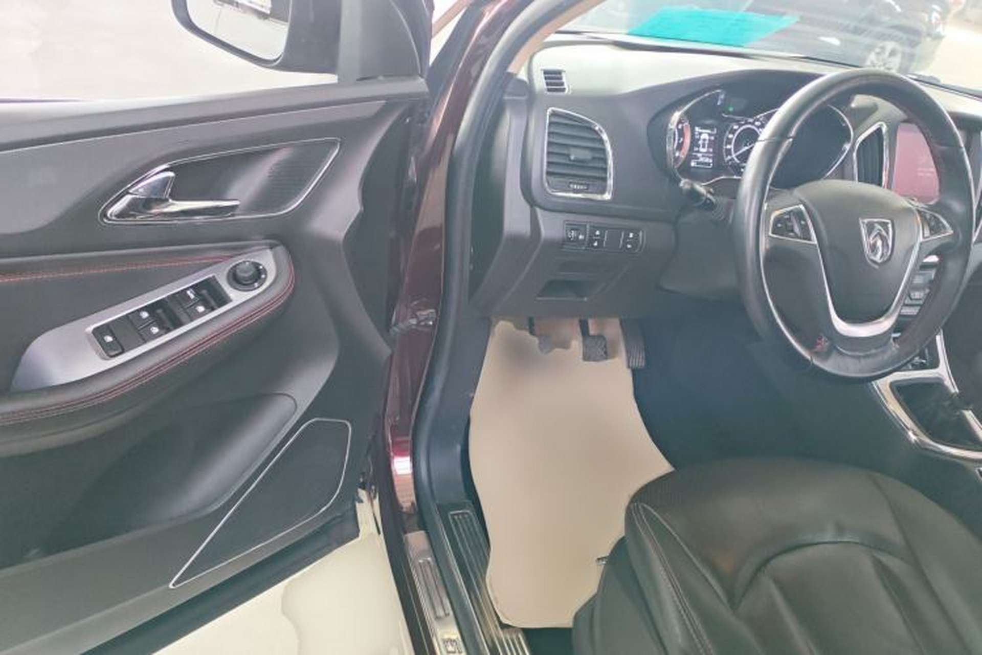Used Baojun 560 2016 1.8L Manual Luxury Edition Driver Seat
