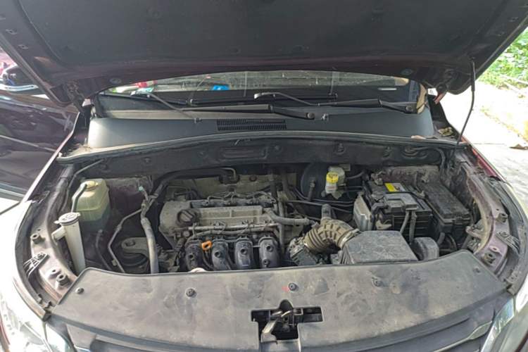 Used Baojun 560 2016 1.8L Manual Value Edition Engine Bay