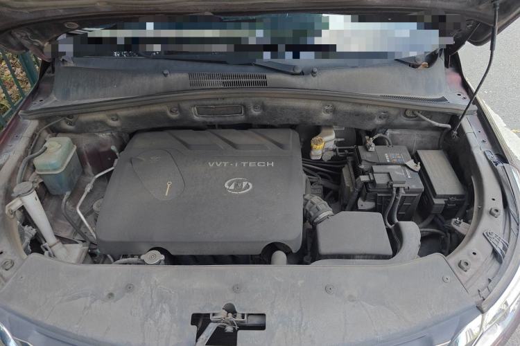 Used Baojun 560 2016 1.8L iAMT Luxury Model Engine Bay