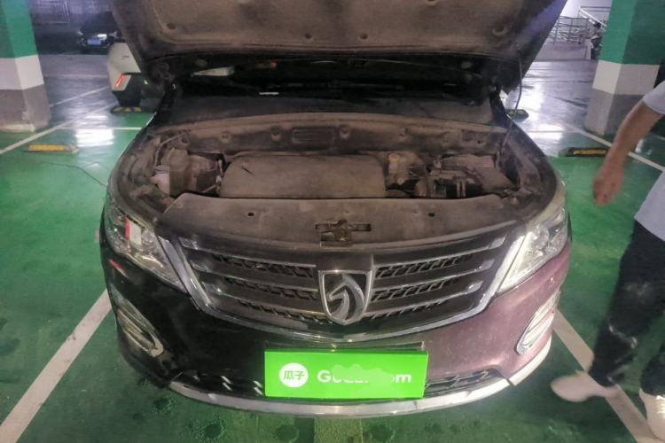 Used Baojun 560 2016 1.8L iAMT Luxury Model Engine Bay