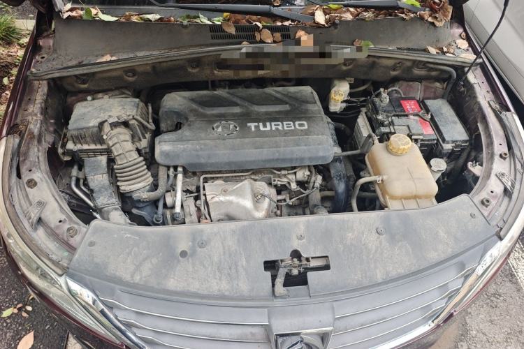 Used Baojun 560 2016 1.5T Manual Luxury Model Engine Bay