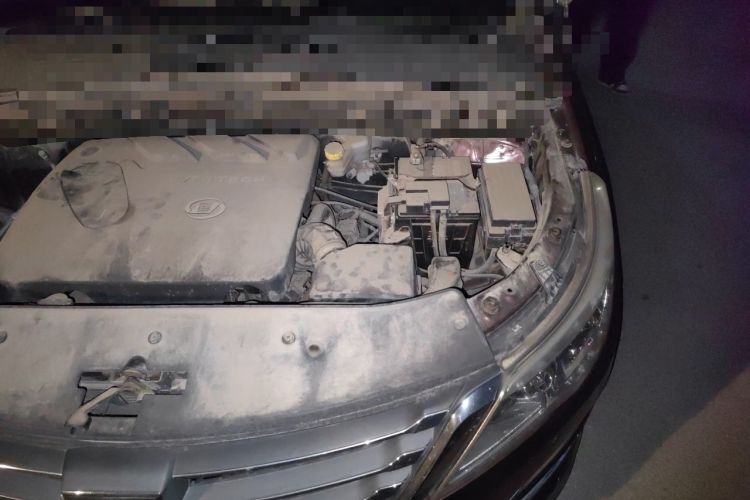 Used Baojun 560 2016 1.8L iAMT Luxury Model Engine Bay Left
