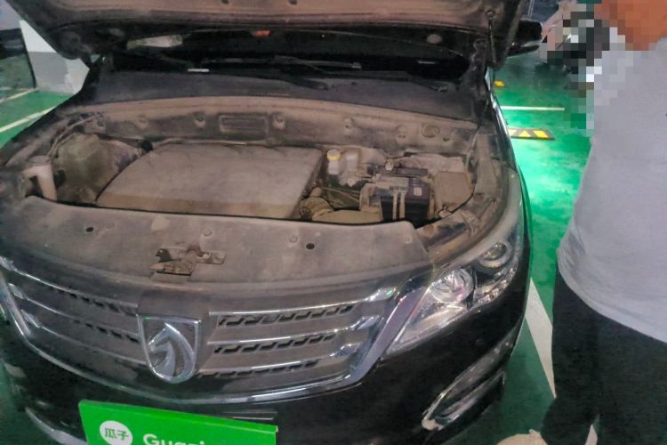 Used Baojun 560 2016 1.8L iAMT Luxury Model Engine Bay Left