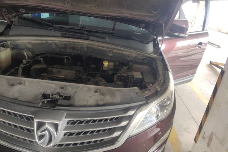 Used Baojun 560 2016 1.8L Manual Luxury Edition Engine Bay Left