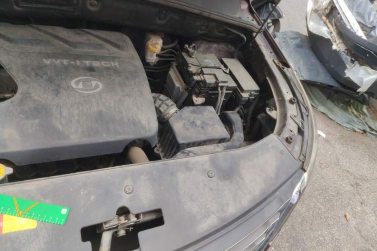 Used Baojun 560 2016 1.8L Manual Luxury Edition Engine Bay Left