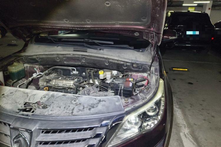 Used Baojun 560 2016 1.8L Manual Value Edition Engine Bay Left