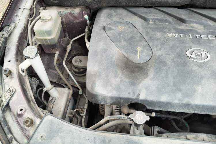 Used Baojun 560 2016 1.8L iAMT Luxury Model Engine Bay Right