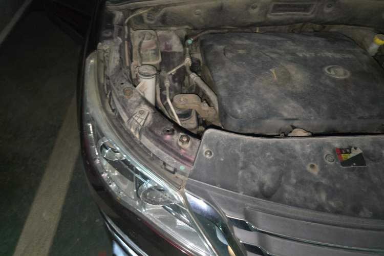 Used Baojun 560 2016 1.8L iAMT Luxury Model Engine Bay Right