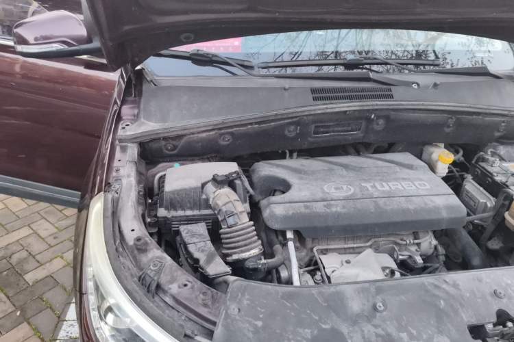 Used Baojun 560 2016 1.5T Manual Luxury Model Engine Bay Right