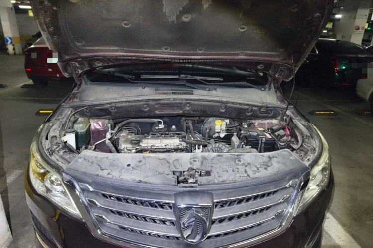 Used Baojun 560 2016 1.8L Manual Value Edition Engine Bay