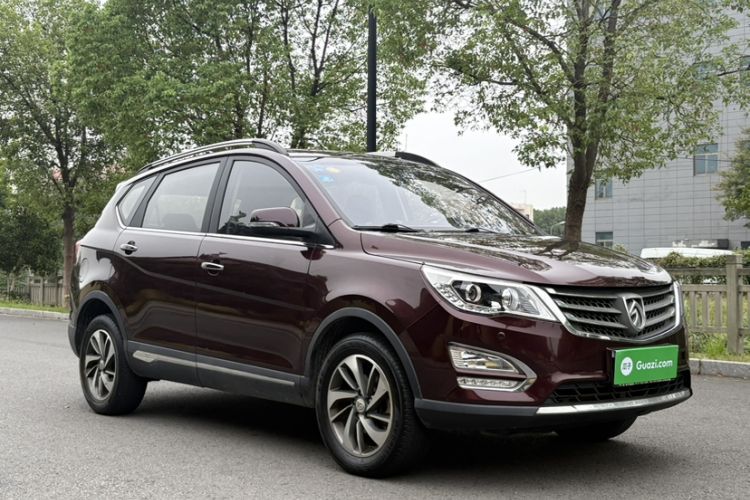 Used Baojun 560 2016 1.8L iAMT Luxury Model Exterior 2