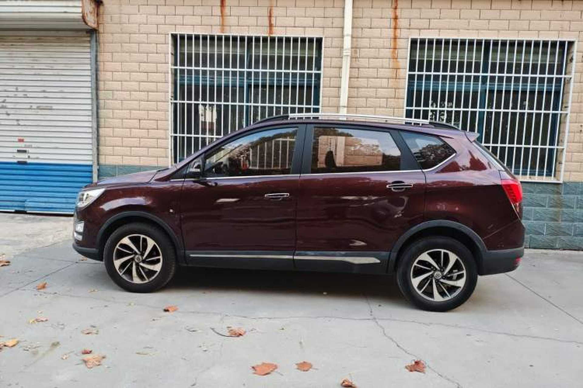 Used Baojun 560 2016 1.8L iAMT Luxury Model Exterior 3