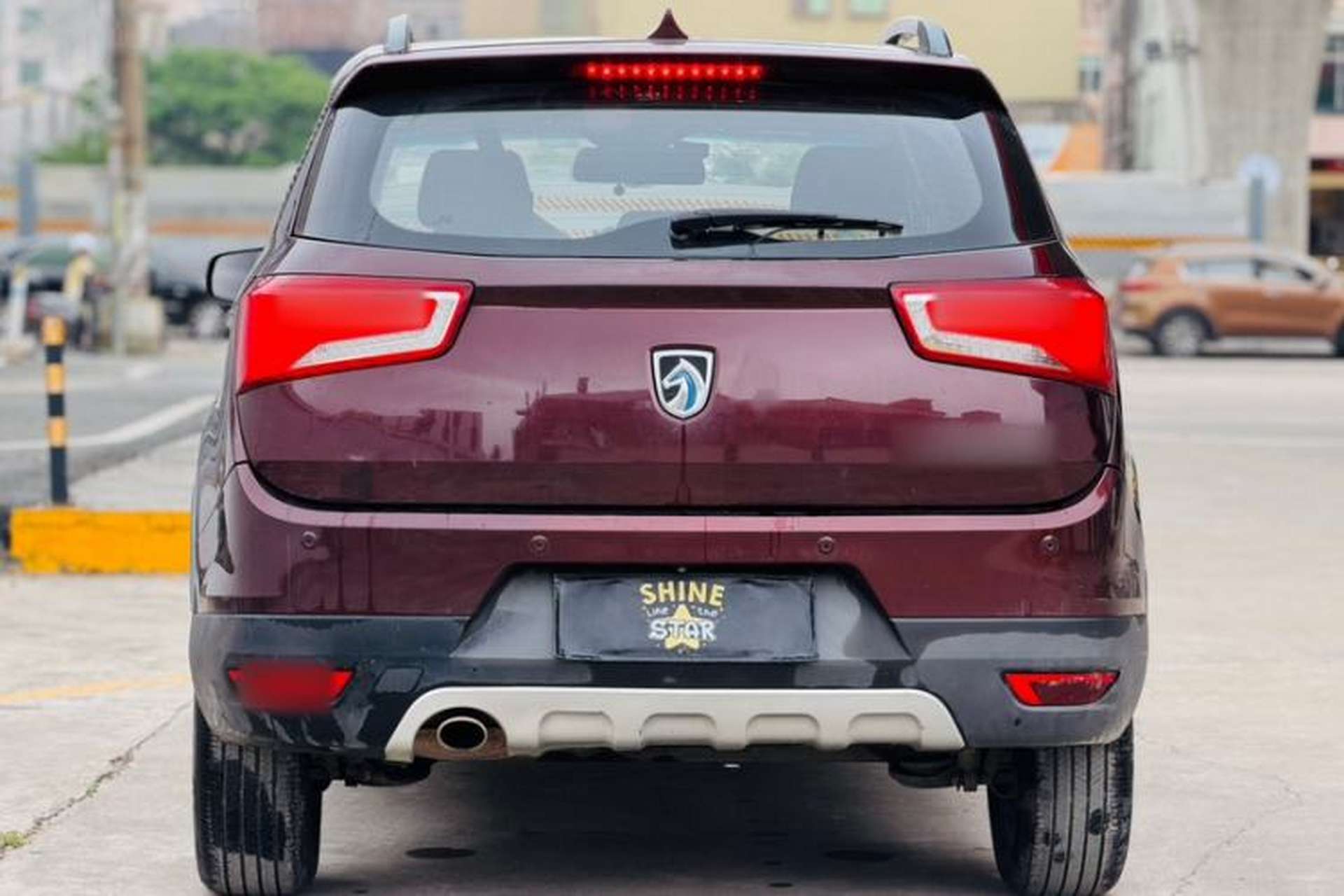 Used Baojun 560 2016 1.8L Manual Luxury Edition Exterior 4
