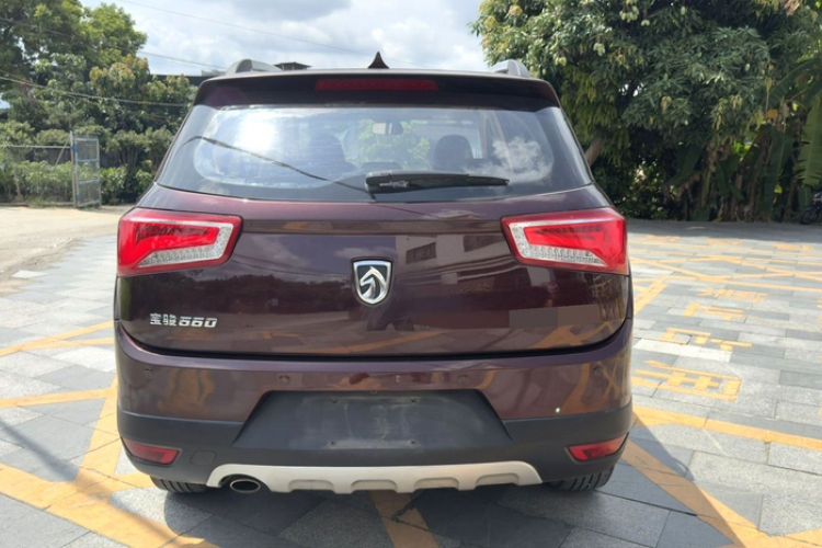 Used Baojun 560 2016 1.8L Manual Luxury Edition Exterior 5