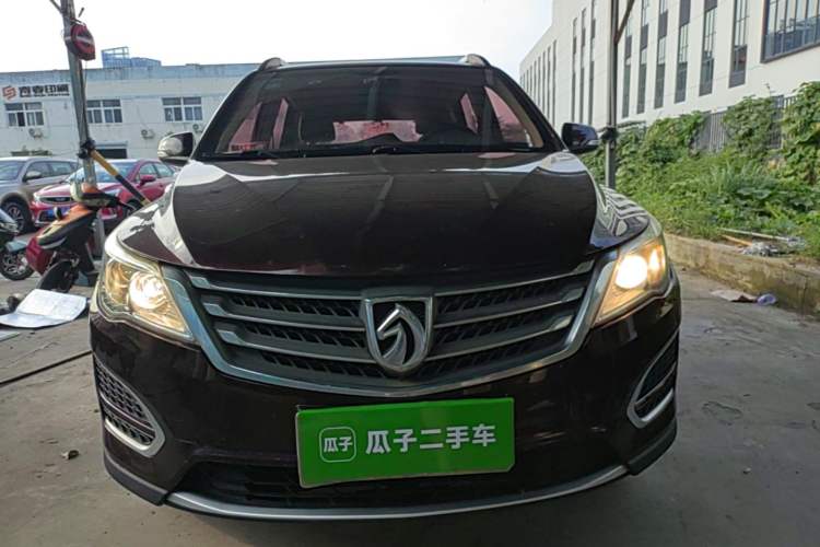 Used Baojun 560 2016 1.8L Manual Value Edition Front