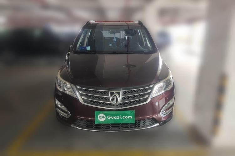 Used Baojun 560 2016 1.8L Manual Luxury Edition Front