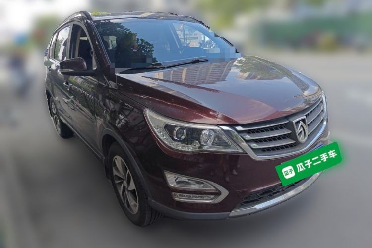 Used Baojun 560 2016 1.8L iAMT Luxury Model Front Right 45 Deg