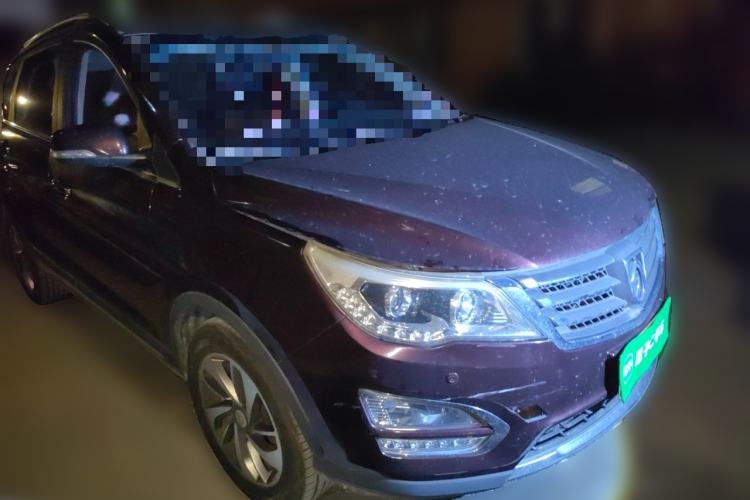 Used Baojun 560 2016 1.8L iAMT Luxury Model Front Right 45 Deg