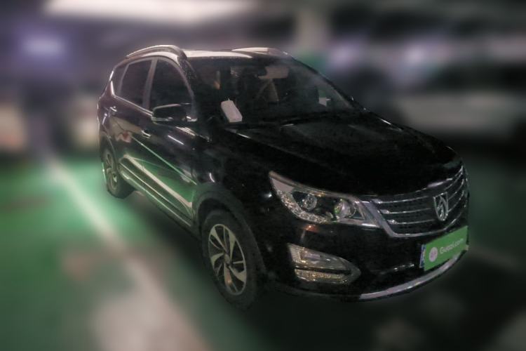 Used Baojun 560 2016 1.8L iAMT Luxury Model Front Right 45 Deg