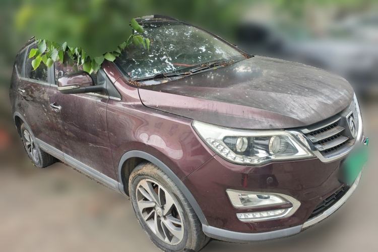 Used Baojun 560 2016 1.8L iAMT Luxury Model Front Right 45 Deg
