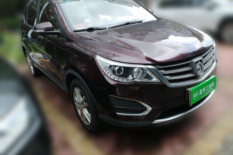 Used Baojun 560 2016 1.8L Manual Value Edition Front Right 45 Deg