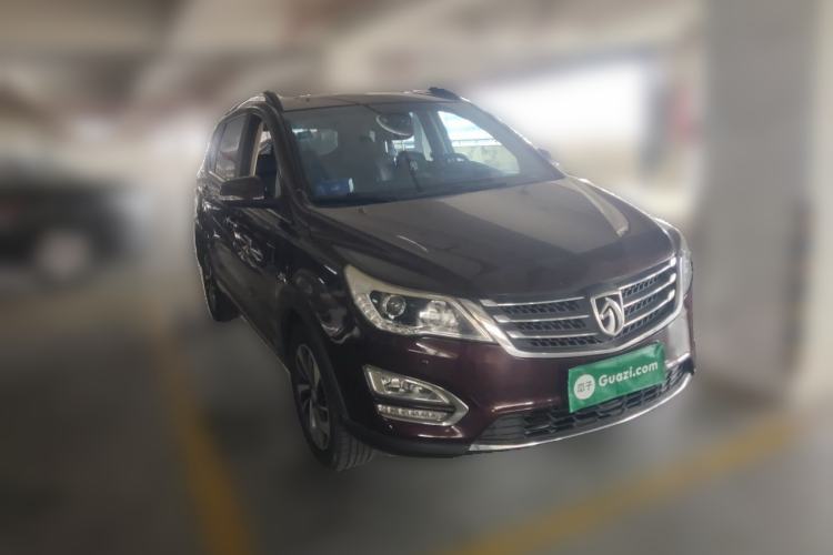 Used Baojun 560 2016 1.8L Manual Luxury Edition Front Right 45 Deg