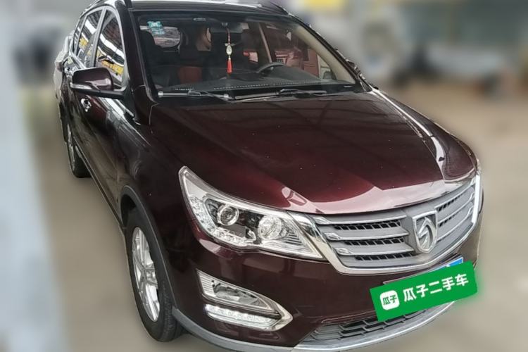 Used Baojun 560 2016 1.5T Manual Elite Edition Front Right 45 Deg