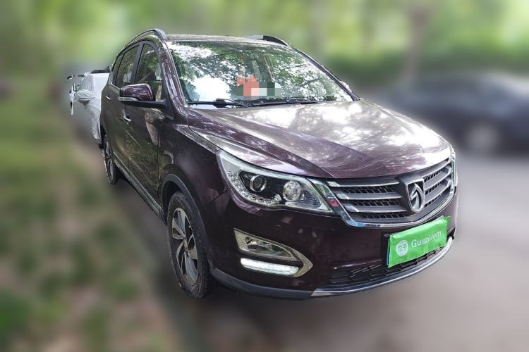 Used Baojun 560 2016 1.5T Manual Luxury Model Front Right 45 Deg
