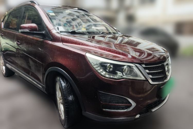 Used Baojun 560 2016 1.8L Manual Value Edition Front Right 45 Deg
