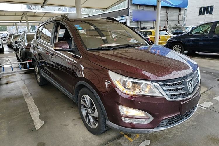 Used Baojun 560 2016 1.5T Manual Luxury Model Front Right 45 Deg