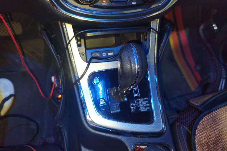 Used Baojun 560 2016 1.8L iAMT Luxury Model Gear Lever