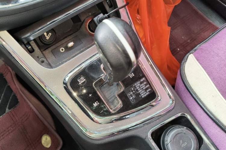 Used Baojun 560 2016 1.8L iAMT Luxury Model Gear Lever