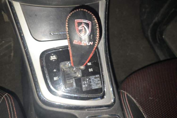 Used Baojun 560 2016 1.8L iAMT Luxury Model Gear Lever