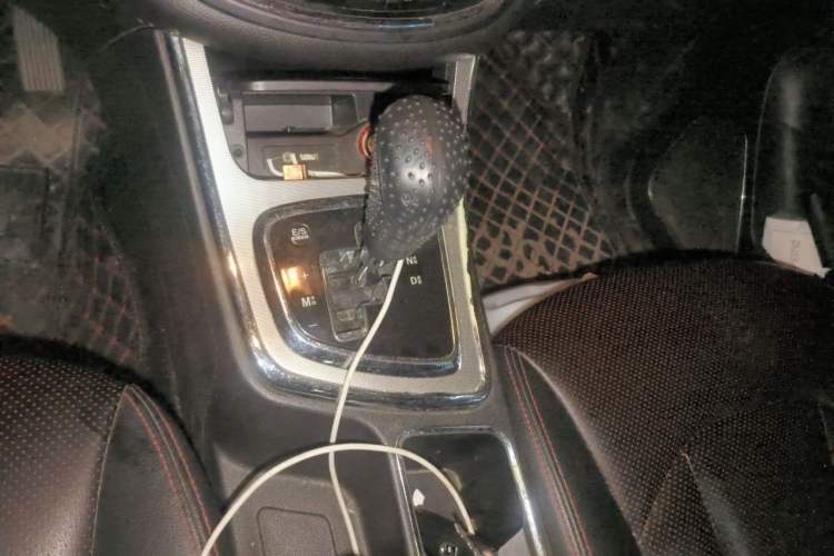 Used Baojun 560 2016 1.8L iAMT Luxury Model Gear Lever