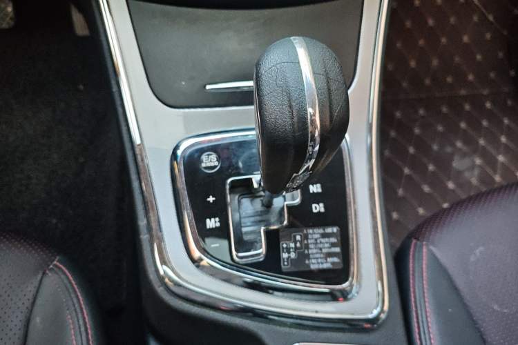 Used Baojun 560 2016 1.8L iAMT Luxury Model Gear Lever