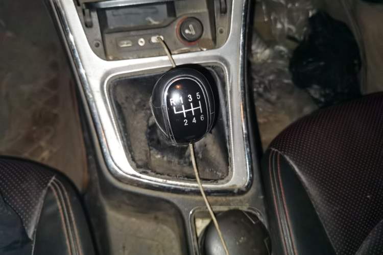Used Baojun 560 2016 1.8L Manual Luxury Edition Gear Lever